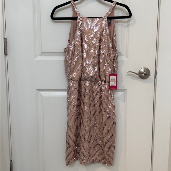 NWT Vince Camuto Blouson Sequined Halter Dress Sz 2 - Picture 6 of 7